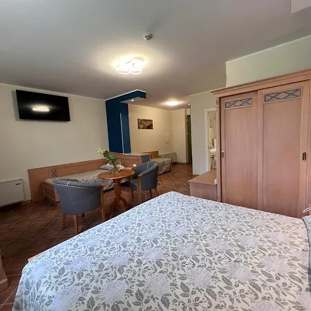 Ca Rocca Relais Szálloda 3*