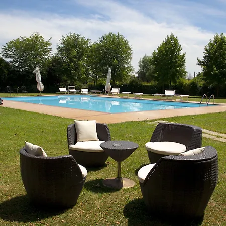 卡洛卡瑞雷斯酒店 酒店 蒙瑟里奇